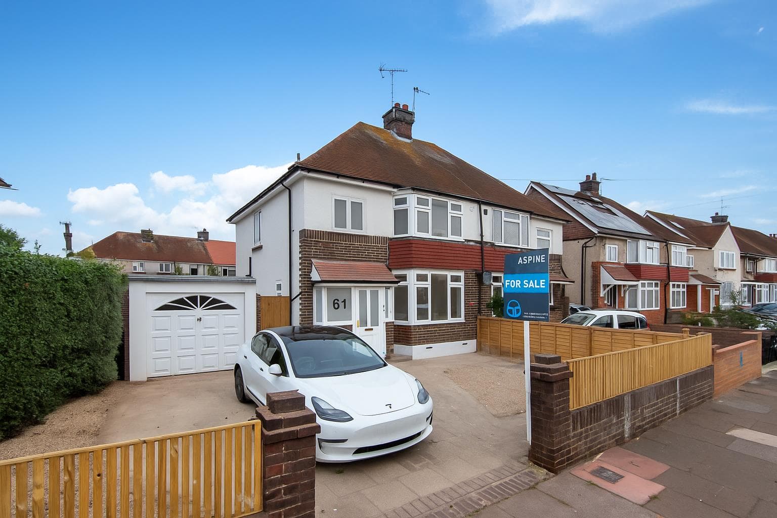 King Edward Avenue, Worthing, BN14 8DG