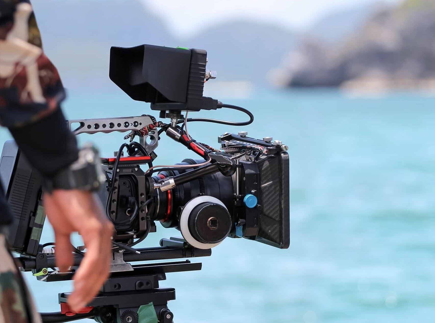 <strong>Cinema & Twin Towns</strong>