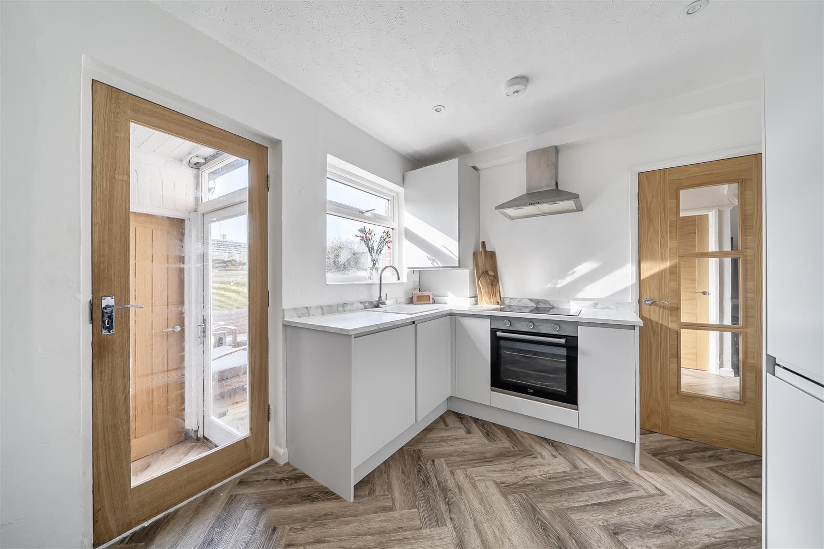 Roundstone Crescent, East Preston, BN16 1DQ