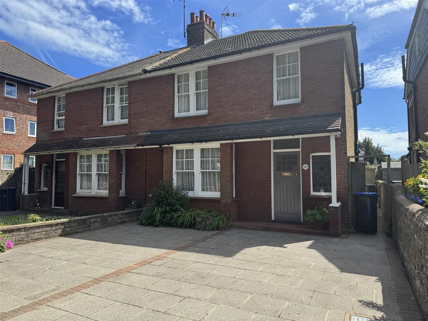 Salvington Road, Worthing, BN13 2JD