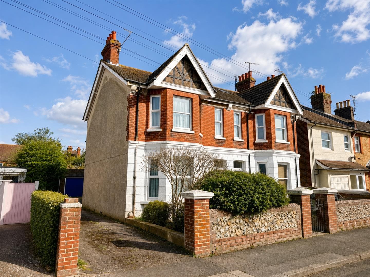 Canterbury Road, Worthing, BN13 1AE